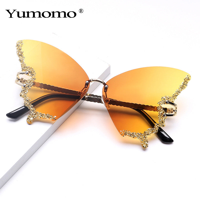 Cross-border Hot Sale Large Frame Metal Butterfly Powder Sunglasses Punk Personalized ISN Siaman Split Rihanna Sunglasses