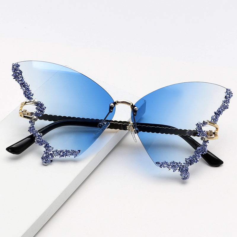 Cross-border Hot Sale Large Frame Metal Butterfly Powder Sunglasses Punk Personalized ISN Siaman Split Rihanna Sunglasses